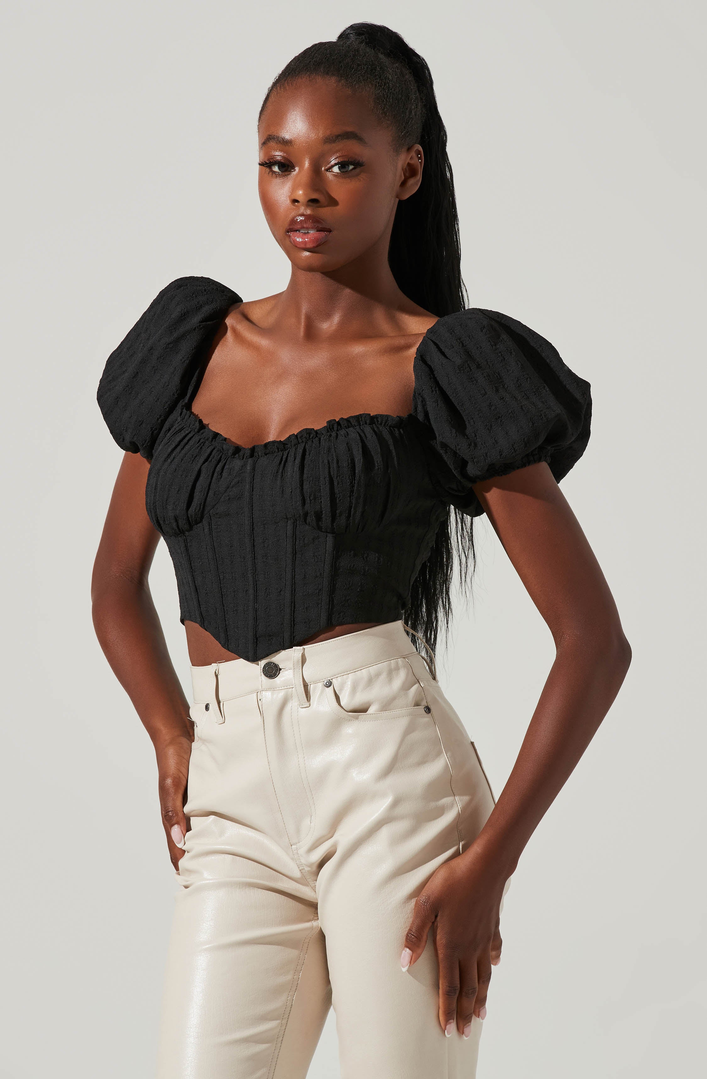 UO Peggy Velvet Puff Sleeve Bustier Top