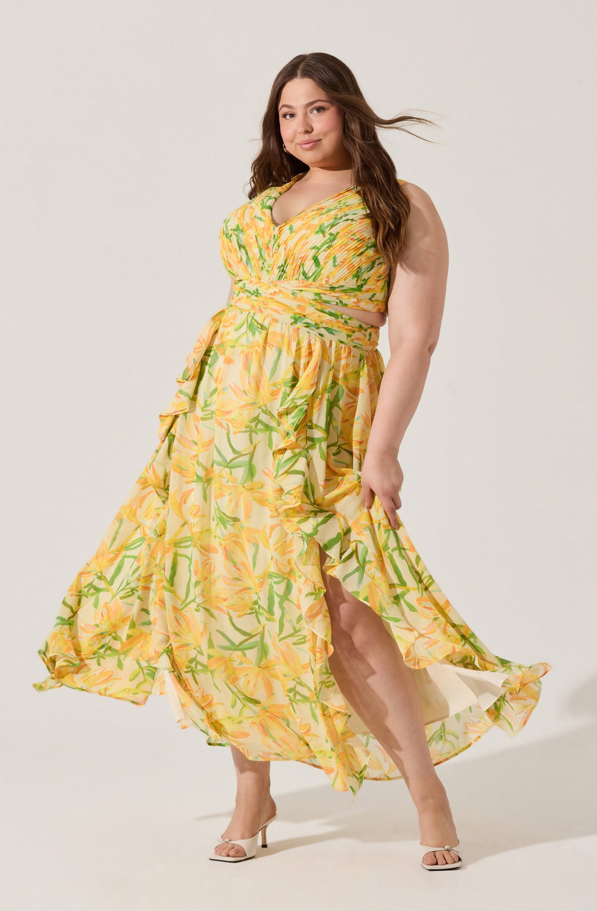 Astr The Label | Noya Floral Cutout Maxi Dress in Plus Size - Pink Floral