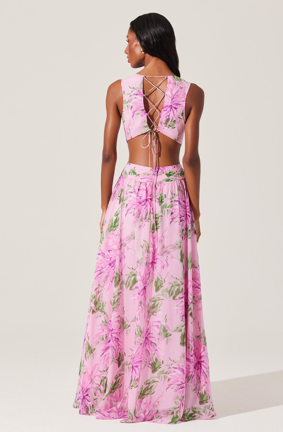 Noya Floral Cutout Maxi Dress– ASTR the Label