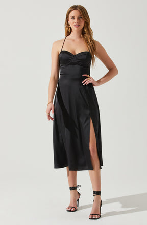 Black Sweetheart Neck Sheath Dress - Keep the spotlight on you throughout the party, with this gorgeous piece. It features a captivating sweetheart neckline. Style this dress with a pair of sandals and a handbag.
