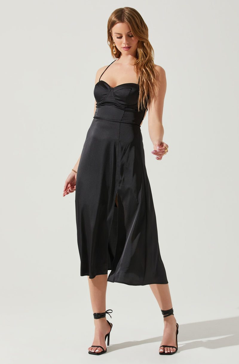 Black Sweetheart Neck Sheath Dress - Keep the spotlight on you throughout the party, with this gorgeous piece. It features a captivating sweetheart neckline. Style this dress with a pair of sandals and a handbag.
