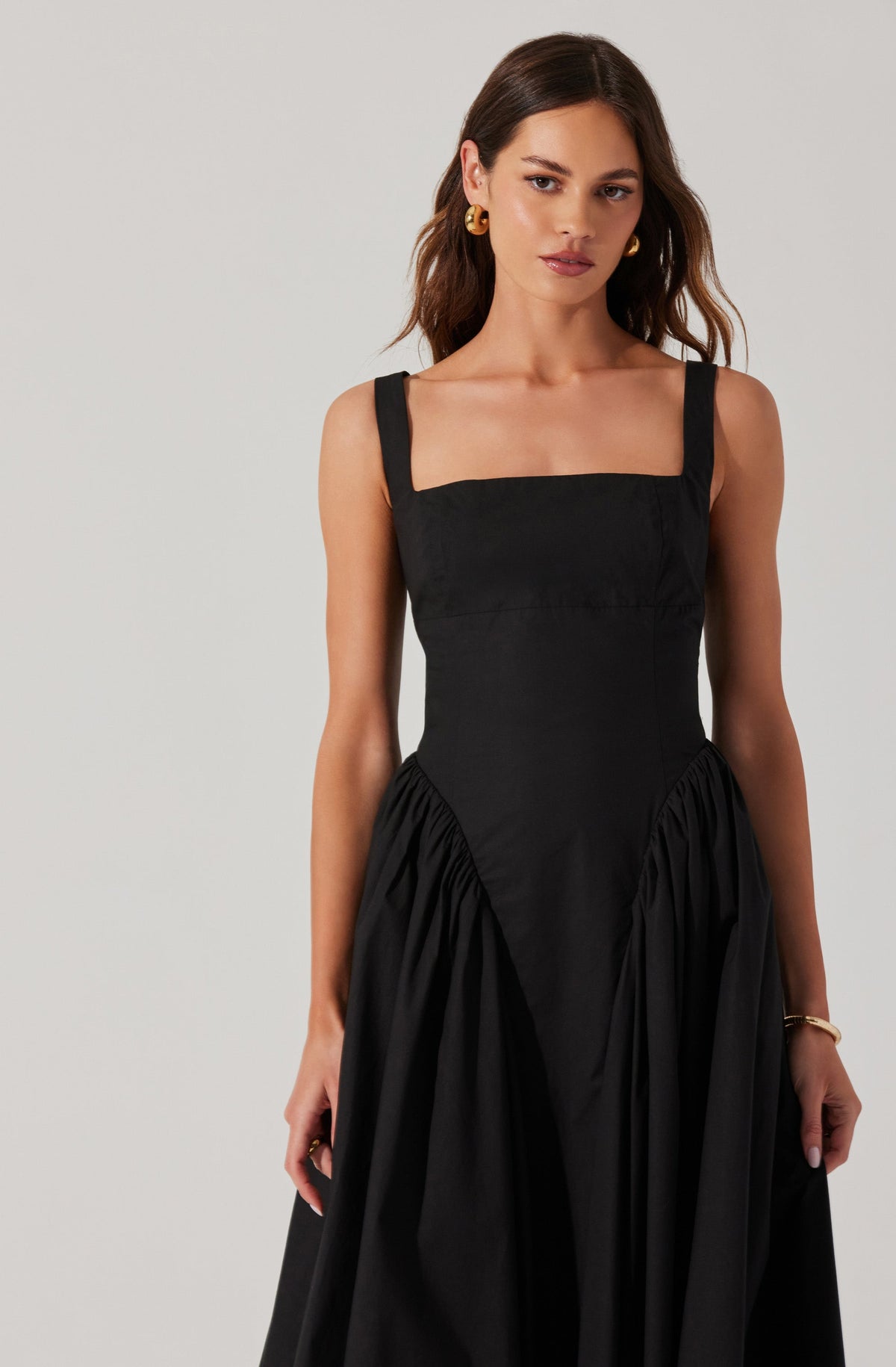 THE ADA GOWN – Vanessa Cocchiaro