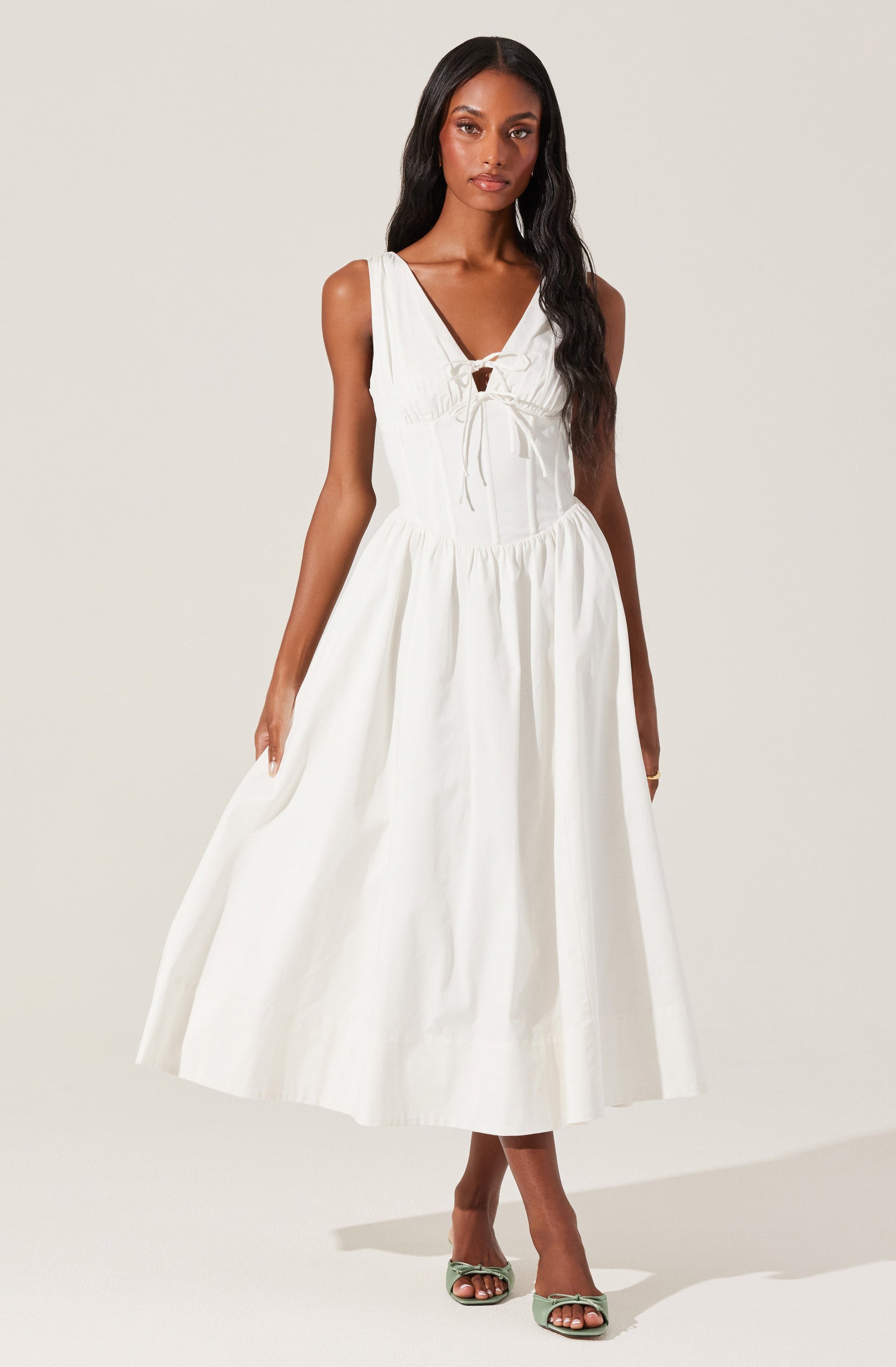 white christmas dresses Miss Circle Reina Drop Waist Corset Midi Dress main image 1
