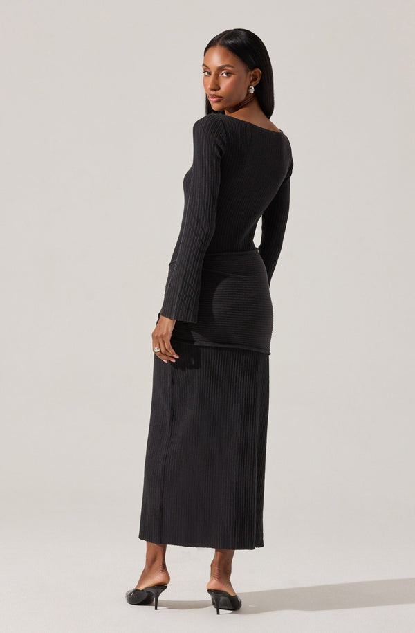 ASTR the Label Arwyn Sweater Dress in Charcoal - Size M ASTR the Label Arwyn Sweater Dress in Charcoal - Size M