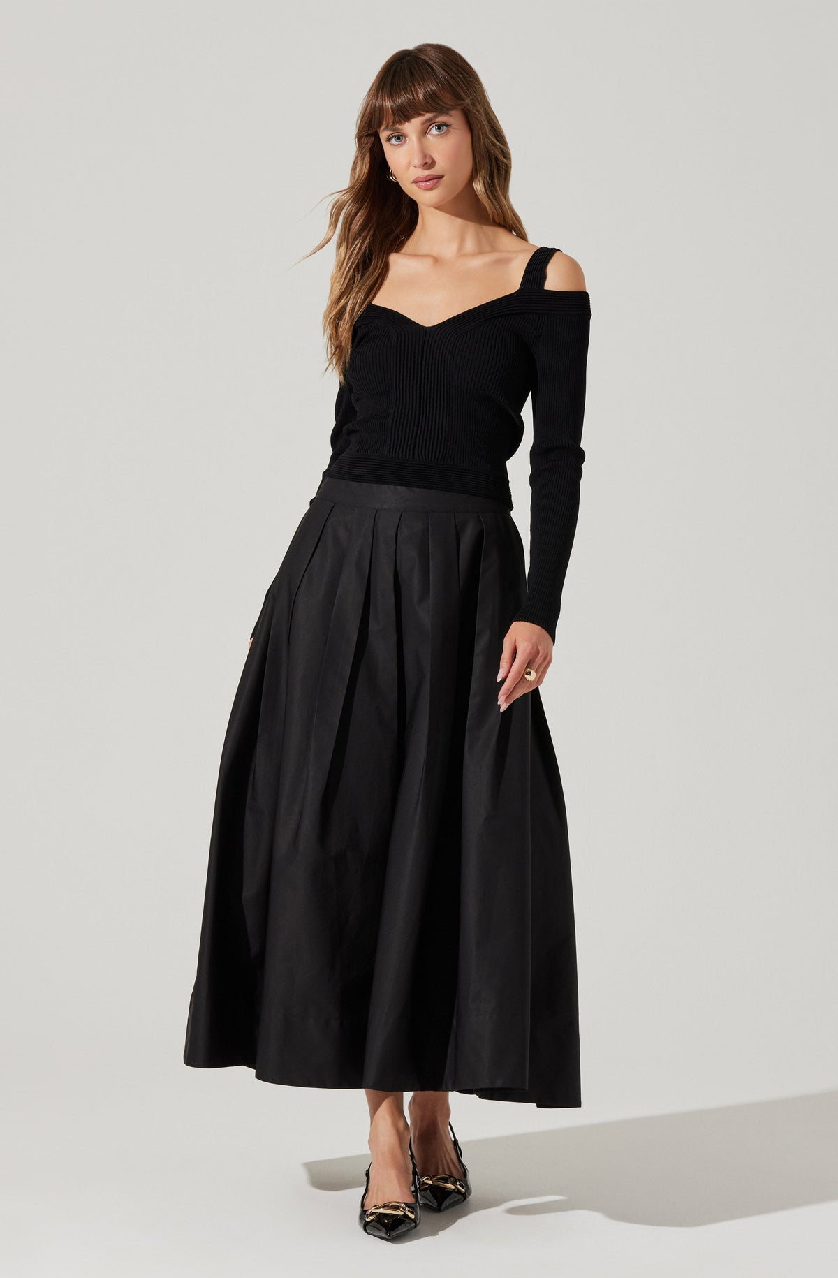 【AVANDRESS】Saddle Midi Pleats Skirt★25SS★ Designer fashion, Seoul-fully created | W Concept