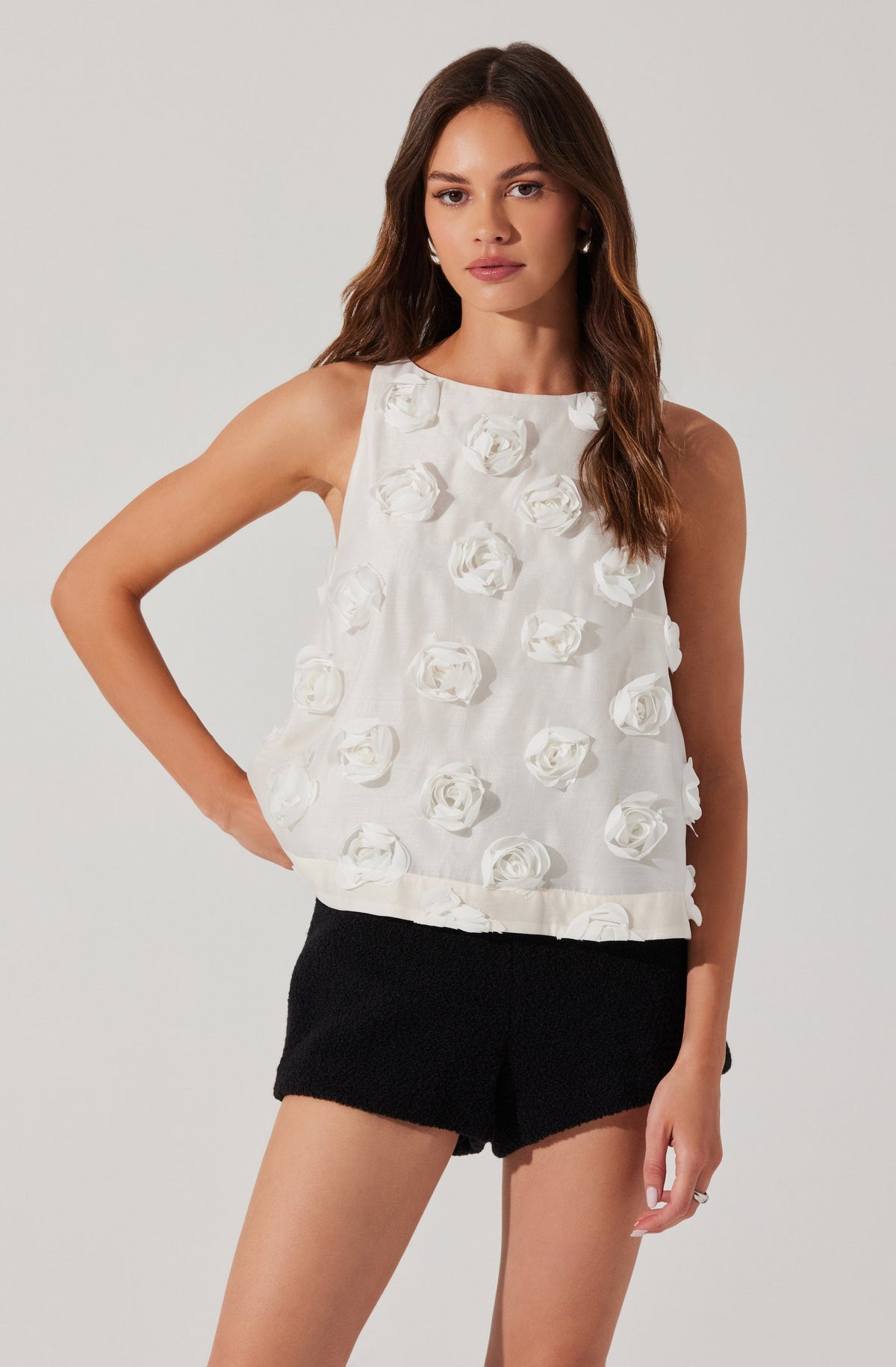 Chic strapless white  top with 3D organza flower Perfect ? 2CR3440_SET_402b71ad-3549-4037  main image 2