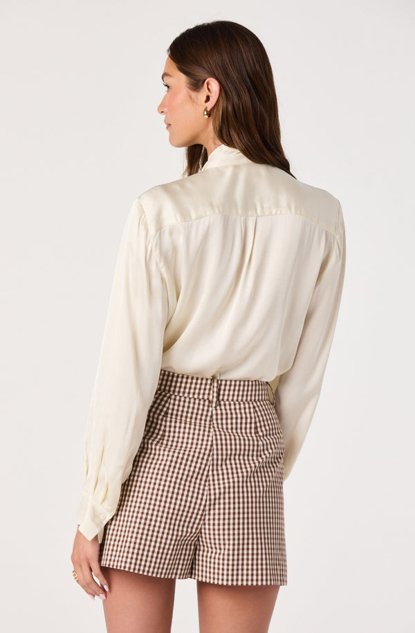 Bibiy sarah ribbon top ベージュ TOPS｜Bibiy.