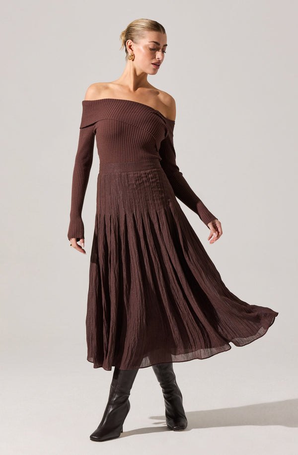 ASTR the Label | Daniella Off Shoulder Sweater in Brown | Size L ASTR the Label | Daniella Off Shoulder Sweater in Brown | Size L