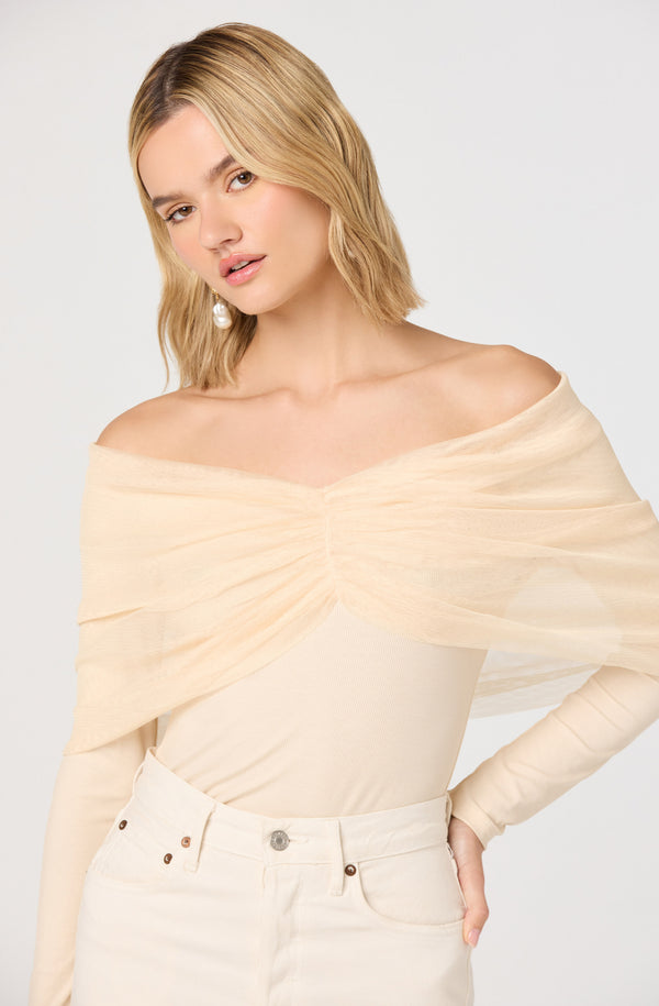 トップス AND off shoulder bijou tops andwang Julieta Off-Shoulder Ruched Overlay Top - ASTR the Label