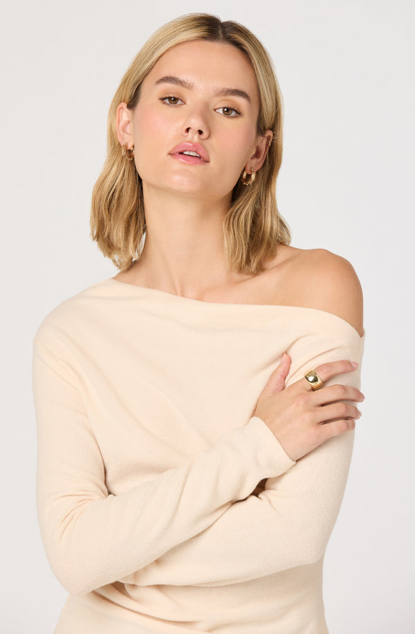 dear mya トップス Miah Asymmetric One-Shoulder Knit Top - ASTR the Label