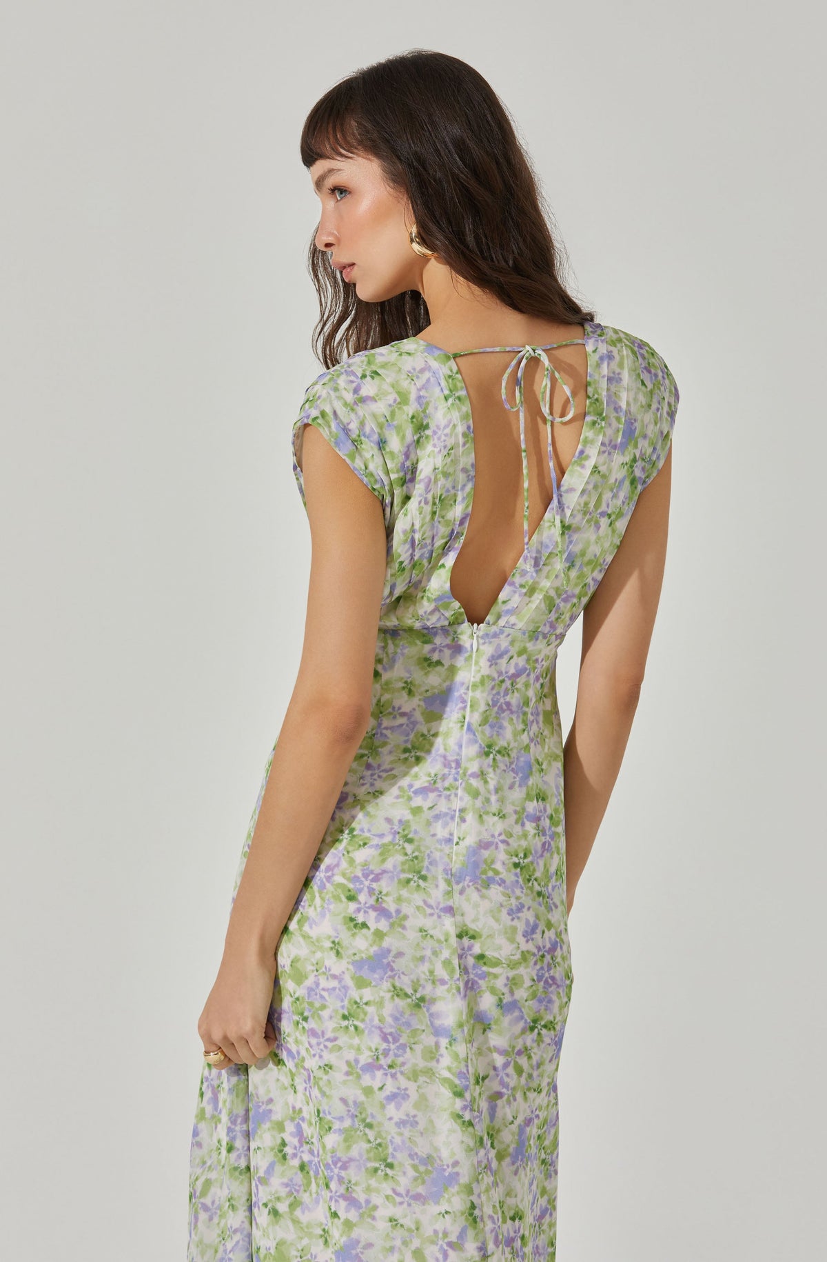 MAC DUGGAL Mint Vネック装飾ウエストレースフレアードレス MAC DUGGAL Mint Vネック装飾ウエストレースフレアードレス (Mac
