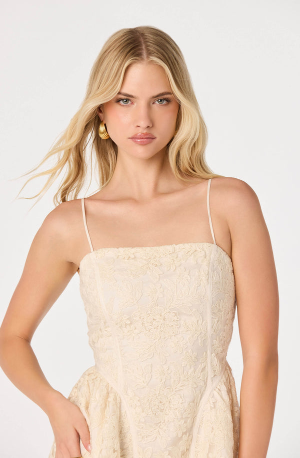 ASTR the Label | Natalya Floral Embroidered Mini Dress in Cream | Size XL ASTR the Label | Natalya Floral Embroidered Mini Dress in Cream | Size XL