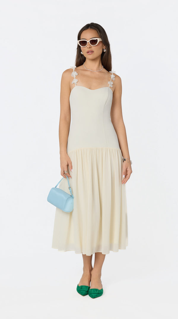 ASTR the Label | Amia Floral Applique Midi Dress in Cream | Size M ASTR the Label | Amia Floral Applique Midi Dress in Cream | Size M