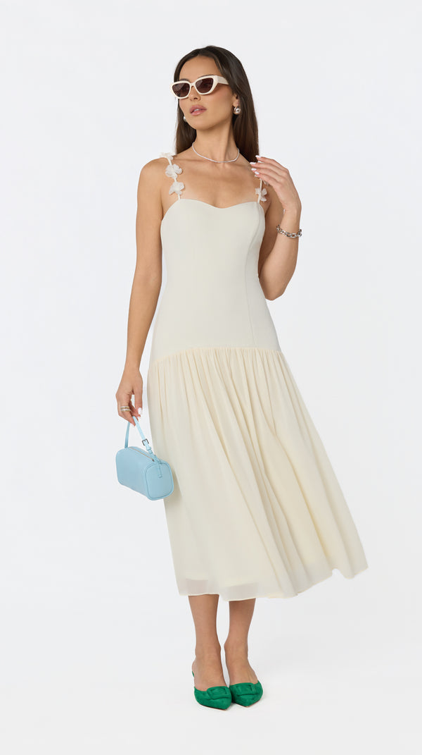 ASTR the Label | Amia Floral Applique Midi Dress in Cream | Size M ASTR the Label | Amia Floral Applique Midi Dress in Cream | Size M