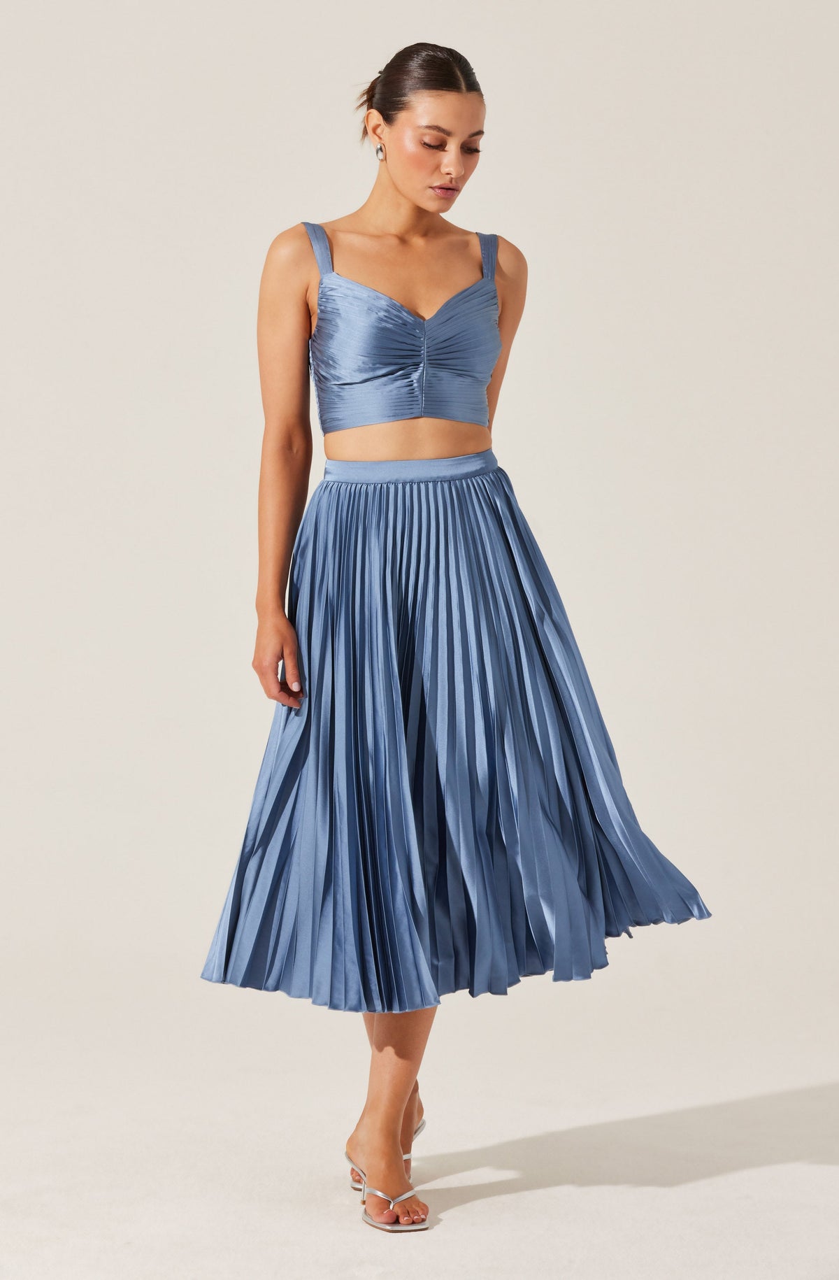 blue pleated skirt 6 inch
