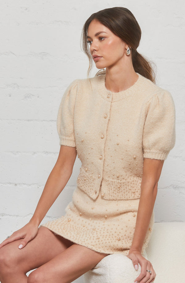 ISO Astr pearl sweater ASTR the Label Kit Faux Pearl Cable Stitch Sweater  main image 4