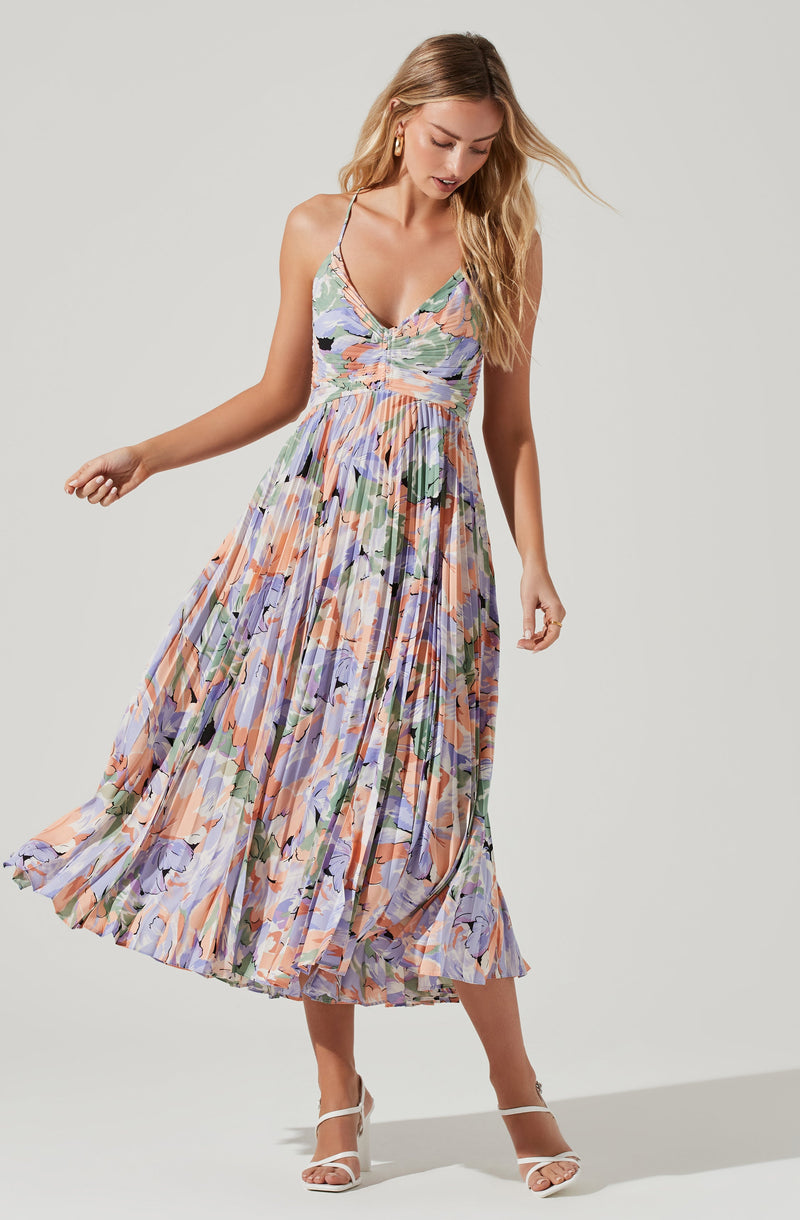 Sweetheart Neck Flare Dress - This dress is a cool option to pull off your holiday look. It flaunts a captivating sweetheart neckline.