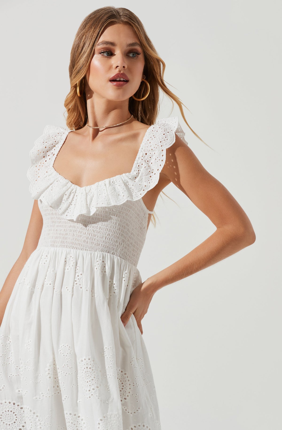 Cottage Eyelet Ruffle Midi Dress – ASTR The Label
