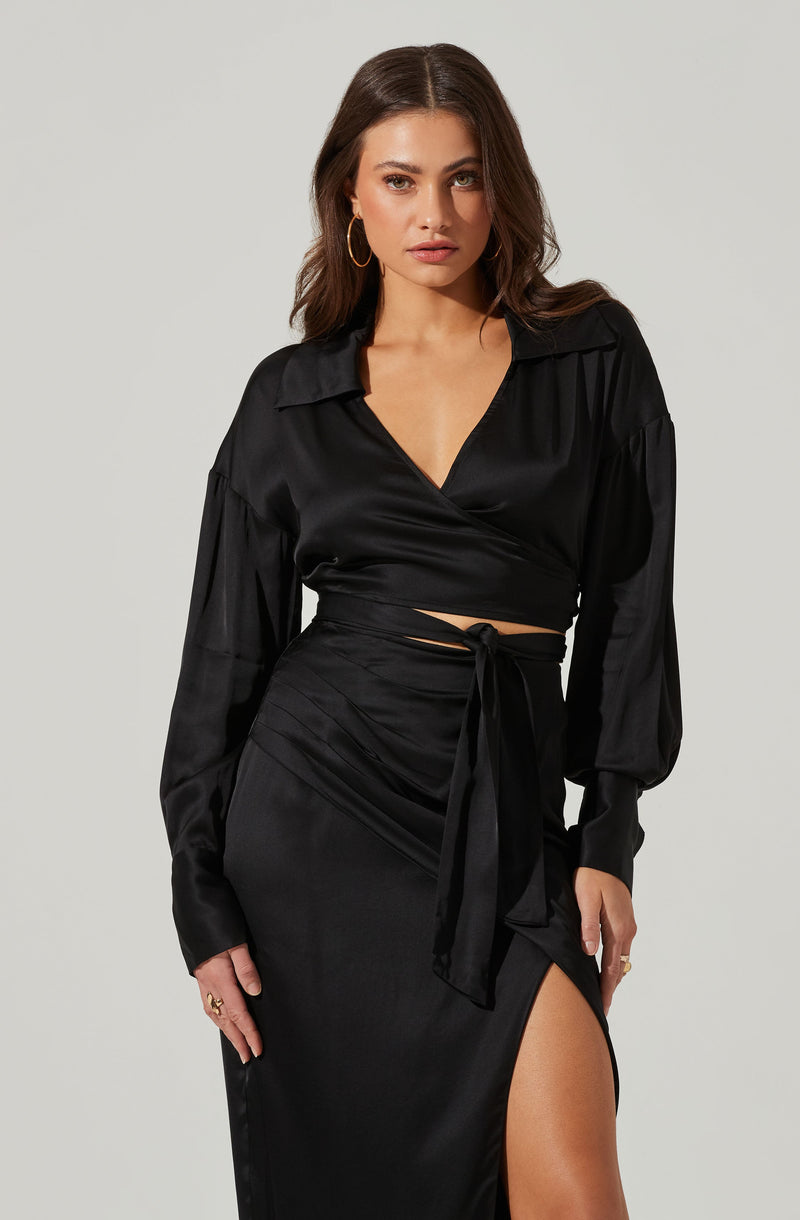 Black Split Neck Crop Blouses/Bralette - This is an outfit that easily goes from morning coffee to post-work happy hour. It lays emphasis on a neckline that works well with the silhouette.