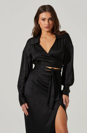 Black Split Neck Crop Blouses/Bralette - This is an outfit that easily goes from morning coffee to post-work happy hour. It lays emphasis on a neckline that works well with the silhouette.