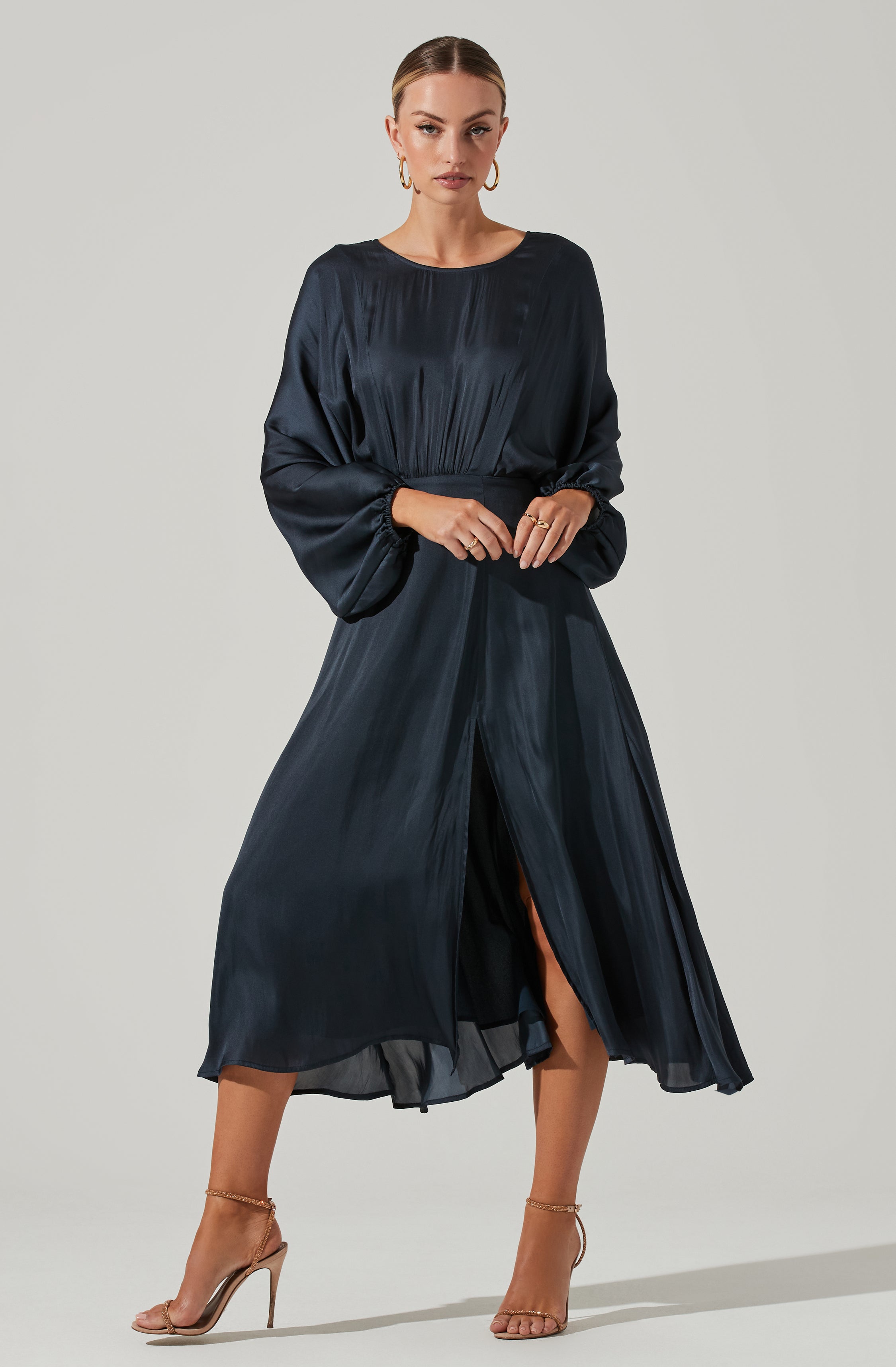 Marin Dolman Sleeve Midi Dress– ASTR the Label